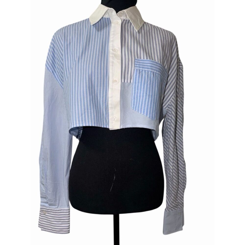 Zara Stripe Cropped Button Down Blue & White Shirt(Size XS)